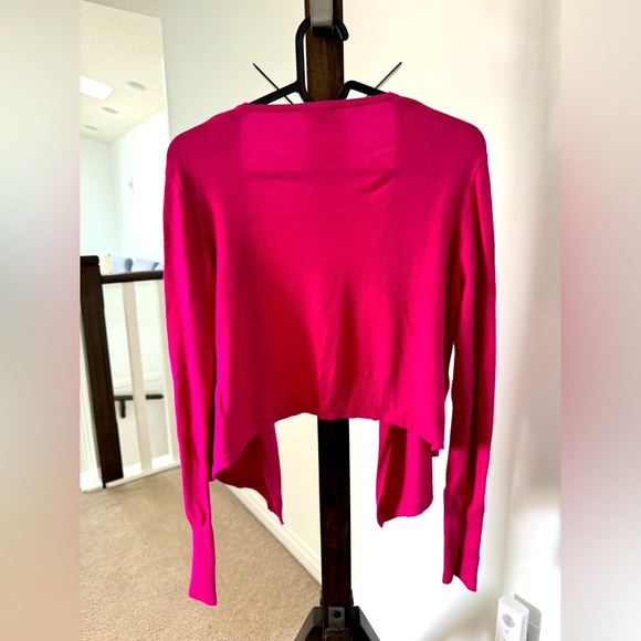 Pretty light cardigan - Picture 2 of 2